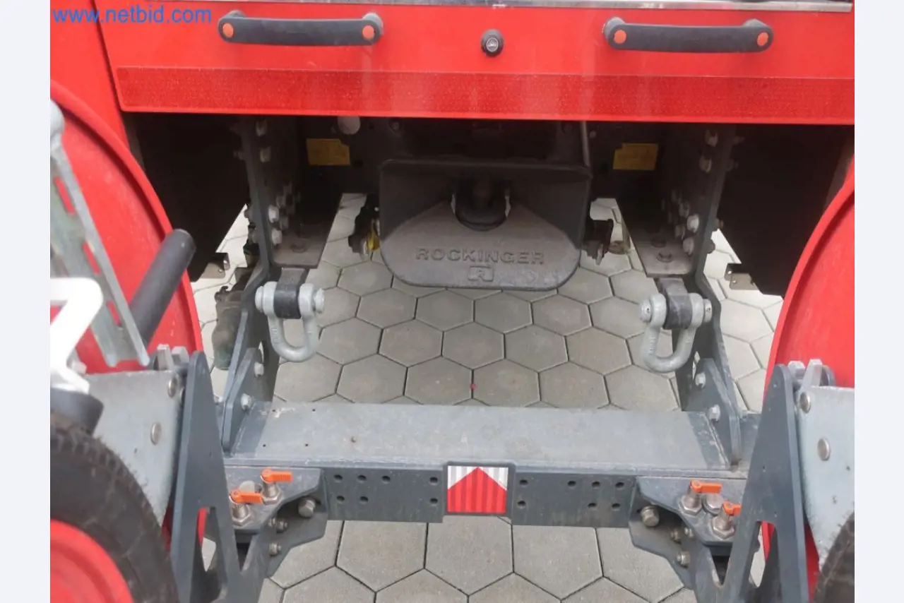 Zakłady produkcji i magazynowania mineralnych produktów olejowych, jak również surowców i produktów gotowych do produkcji smarów.-10