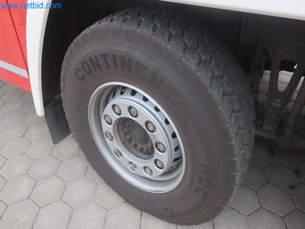 Plants for the production and storage of mineral oil products as well as input and finished products for the production of lubricants-17