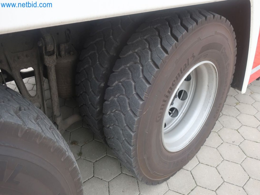 Plants for the production and storage of mineral oil products as well as input and finished products for the production of lubricants-18