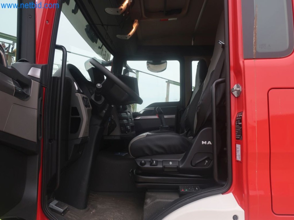 Plants for the production and storage of mineral oil products as well as input and finished products for the production of lubricants-36