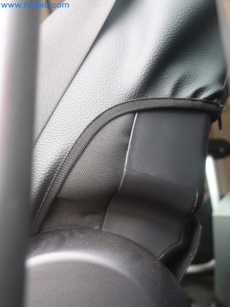 Plants for the production and storage of mineral oil products as well as input and finished products for the production of lubricants-42