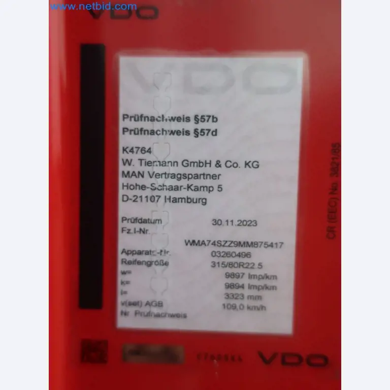 Zakłady produkcji i magazynowania mineralnych produktów olejowych, jak również surowców i produktów gotowych do produkcji smarów.-43