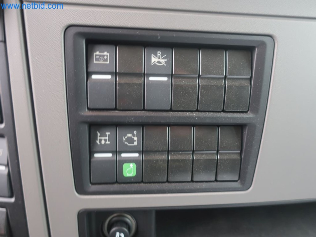 Plants for the production and storage of mineral oil products as well as input and finished products for the production of lubricants-48