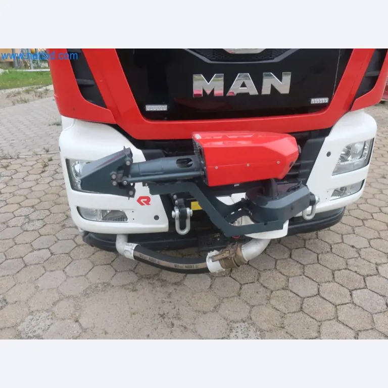 Zakłady produkcji i magazynowania mineralnych produktów olejowych, jak również surowców i produktów gotowych do produkcji smarów.-4