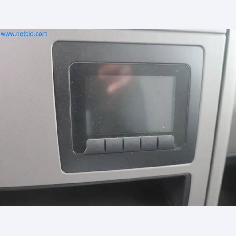 Zakłady produkcji i magazynowania mineralnych produktów olejowych, jak również surowców i produktów gotowych do produkcji smarów.-49