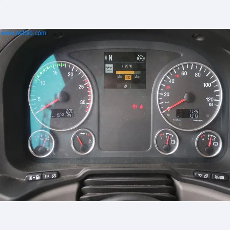 Zakłady produkcji i magazynowania mineralnych produktów olejowych, jak również surowców i produktów gotowych do produkcji smarów.-53