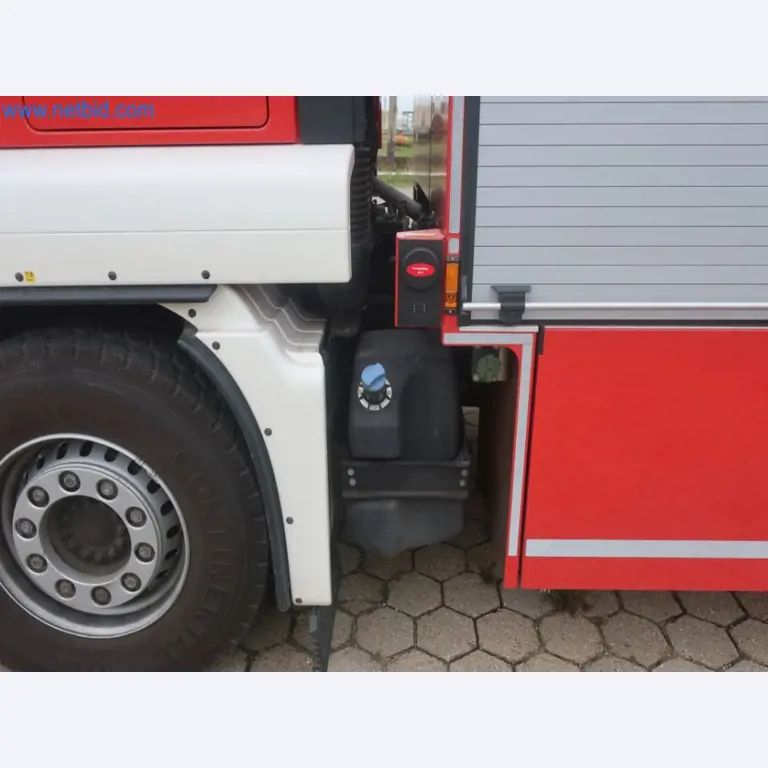 Zakłady produkcji i magazynowania mineralnych produktów olejowych, jak również surowców i produktów gotowych do produkcji smarów.-7