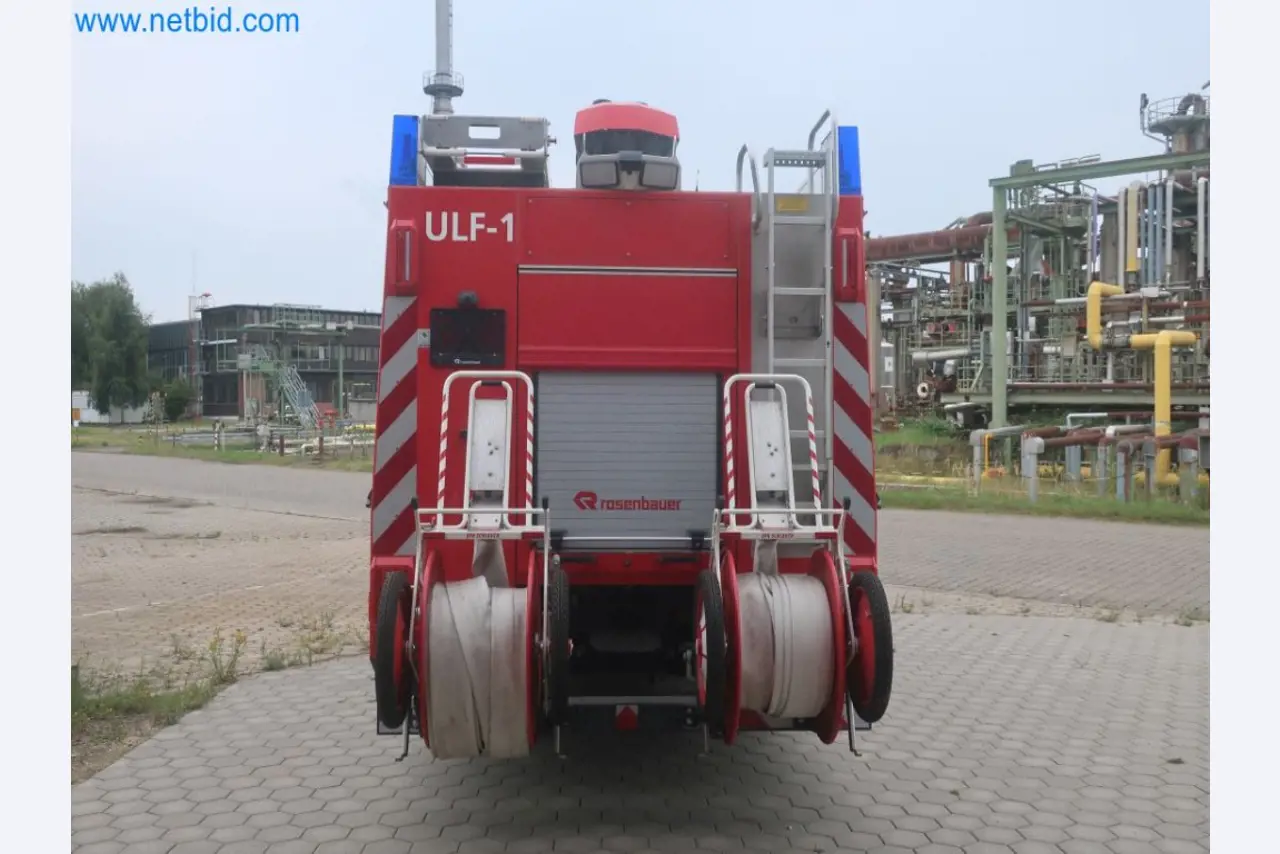 Zakłady produkcji i magazynowania mineralnych produktów olejowych, jak również surowców i produktów gotowych do produkcji smarów.-8