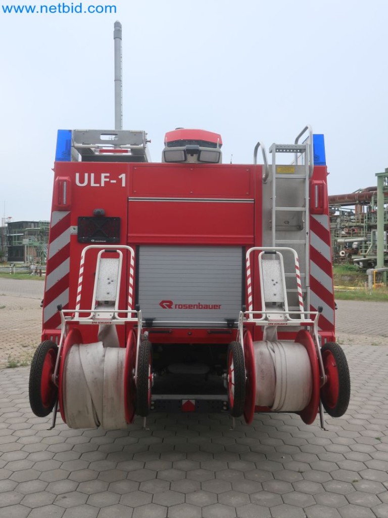 Plants for the production and storage of mineral oil products as well as input and finished products for the production of lubricants-9