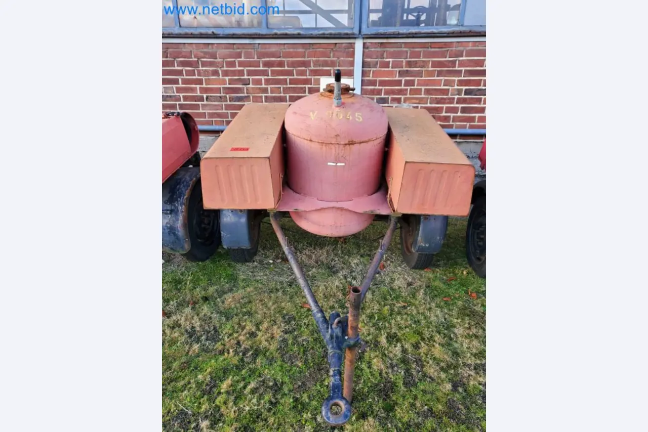 Zakłady produkcji i magazynowania mineralnych produktów olejowych, jak również surowców i produktów gotowych do produkcji smarów.-1