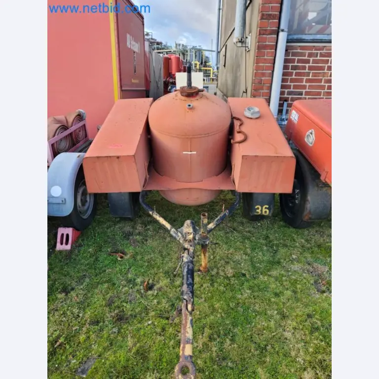 Zakłady produkcji i magazynowania mineralnych produktów olejowych, jak również surowców i produktów gotowych do produkcji smarów.-2