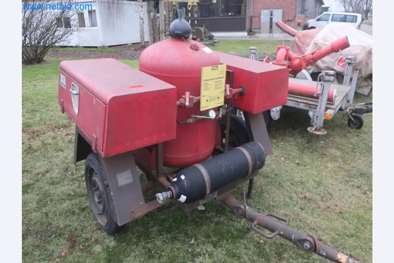 Installations pour la fabrication et le stockage de produits pétroliers ainsi que de produits d'alimentation et de produits finis pour la fabrication de lubrifiants-1