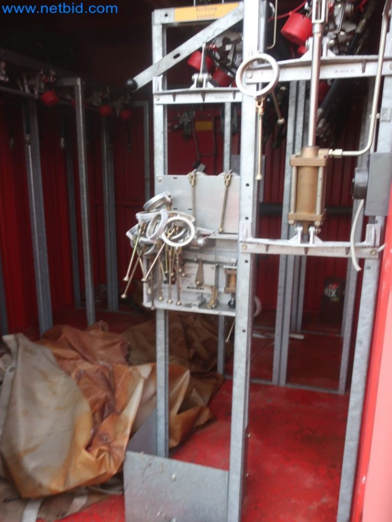 Magazinbestände, Rohöl-/Gas-Öl-/Einsatzpumpen sowie Betriebsausstattung einer Raffinerie-3