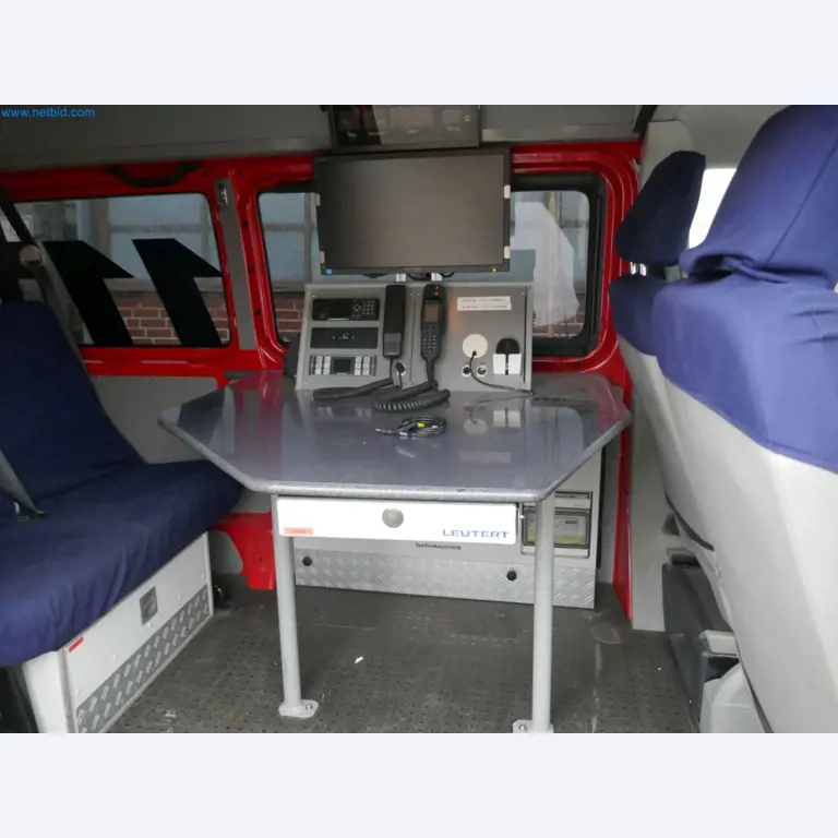 Zakłady produkcji i magazynowania mineralnych produktów olejowych, jak również surowców i produktów gotowych do produkcji smarów.-4