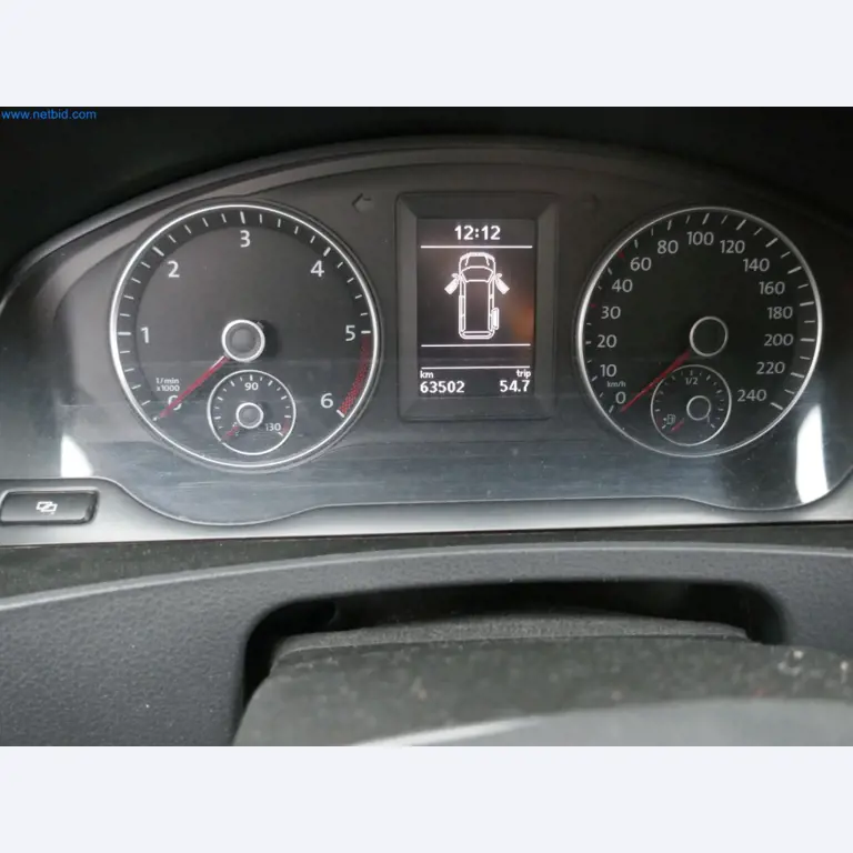 Zakłady produkcji i magazynowania mineralnych produktów olejowych, jak również surowców i produktów gotowych do produkcji smarów.-8