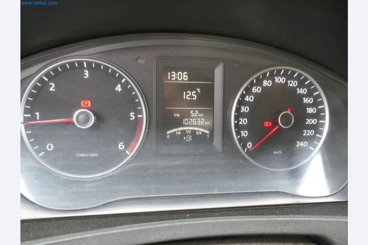 Zakłady produkcji i magazynowania mineralnych produktów olejowych, jak również surowców i produktów gotowych do produkcji smarów.-10