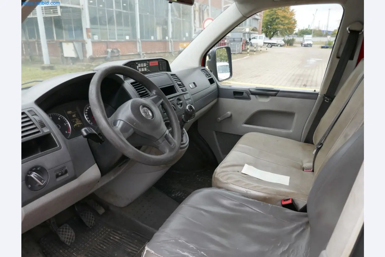 Zakłady produkcji i magazynowania mineralnych produktów olejowych, jak również surowców i produktów gotowych do produkcji smarów.-9