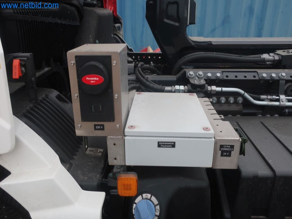 Plants for the production and storage of mineral oil products as well as input and finished products for the production of lubricants-10