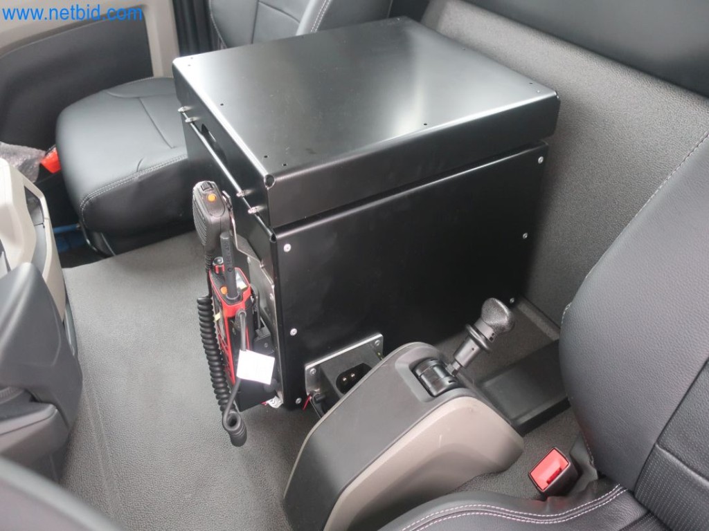 Plants for the production and storage of mineral oil products as well as input and finished products for the production of lubricants-16