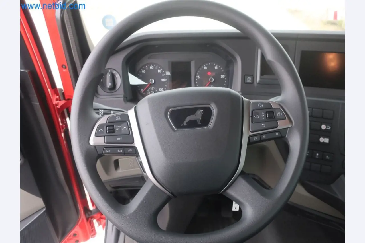 Zakłady produkcji i magazynowania mineralnych produktów olejowych, jak również surowców i produktów gotowych do produkcji smarów.-21