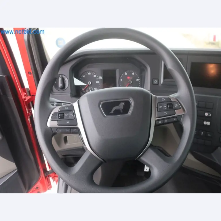 Zakłady produkcji i magazynowania mineralnych produktów olejowych, jak również surowców i produktów gotowych do produkcji smarów.-21