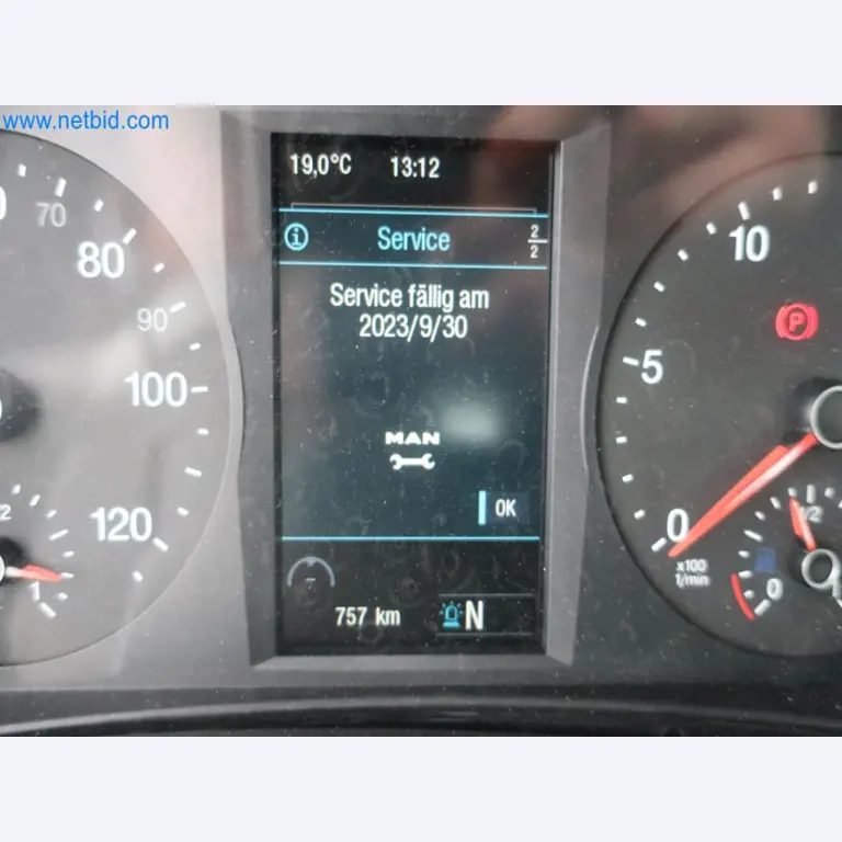 Zakłady produkcji i magazynowania mineralnych produktów olejowych, jak również surowców i produktów gotowych do produkcji smarów.-22