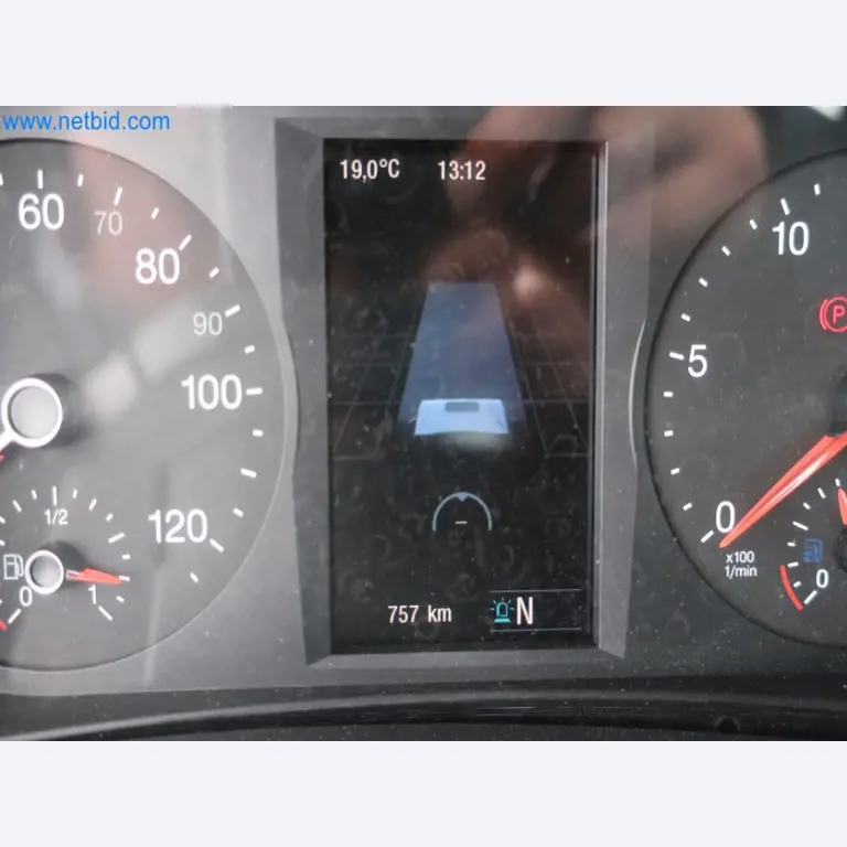 Zakłady produkcji i magazynowania mineralnych produktów olejowych, jak również surowców i produktów gotowych do produkcji smarów.-23