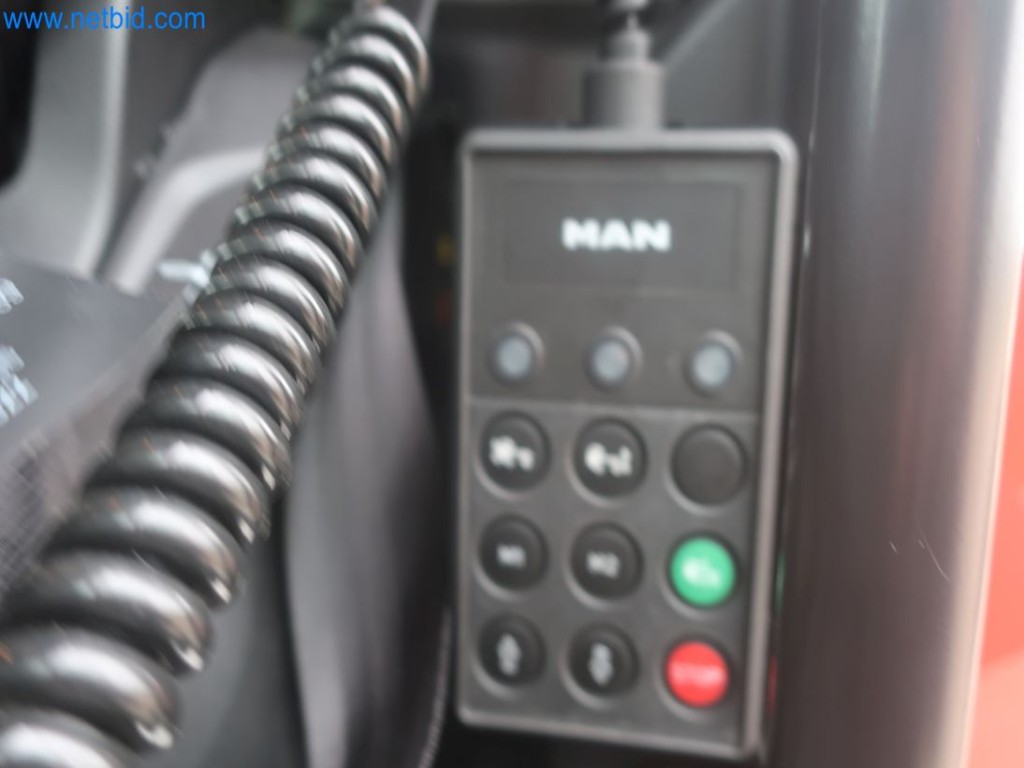 Plants for the production and storage of mineral oil products as well as input and finished products for the production of lubricants-24