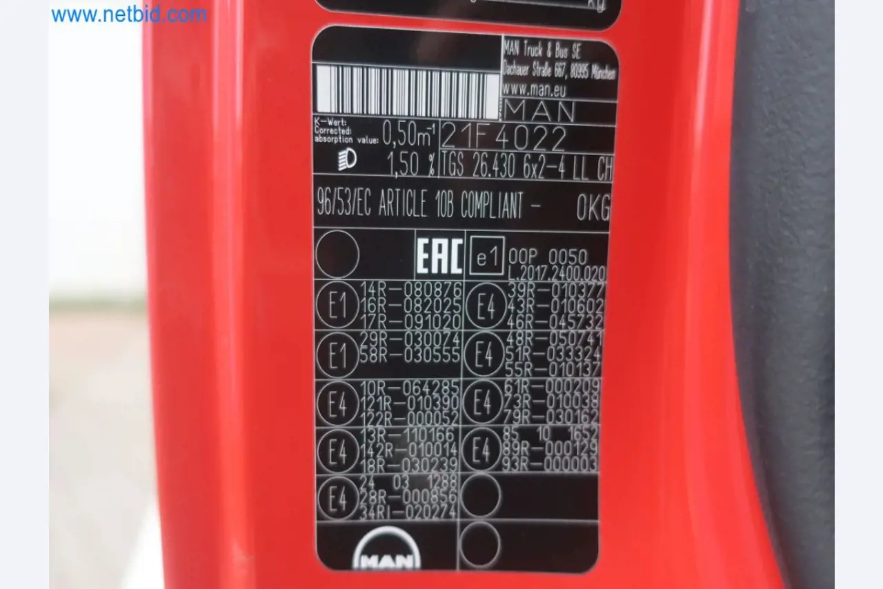 Zakłady produkcji i magazynowania mineralnych produktów olejowych, jak również surowców i produktów gotowych do produkcji smarów.-27