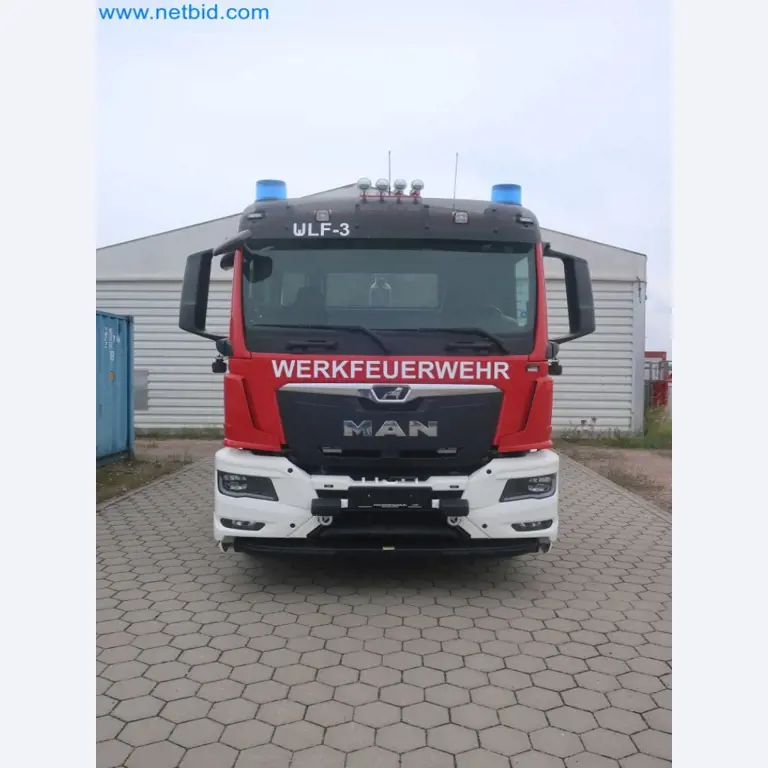 Zakłady produkcji i magazynowania mineralnych produktów olejowych, jak również surowców i produktów gotowych do produkcji smarów.-3