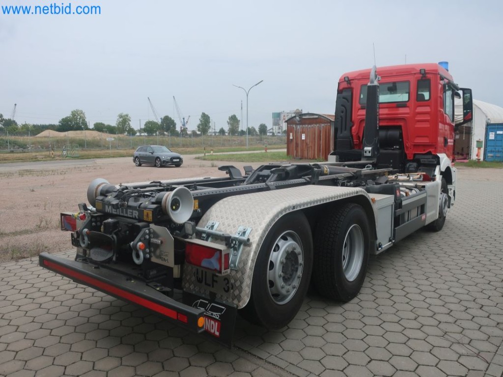 Plants for the production and storage of mineral oil products as well as input and finished products for the production of lubricants-5