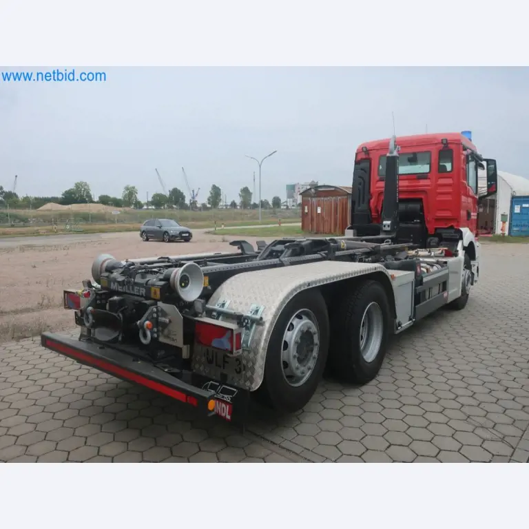 Zakłady produkcji i magazynowania mineralnych produktów olejowych, jak również surowców i produktów gotowych do produkcji smarów.-5