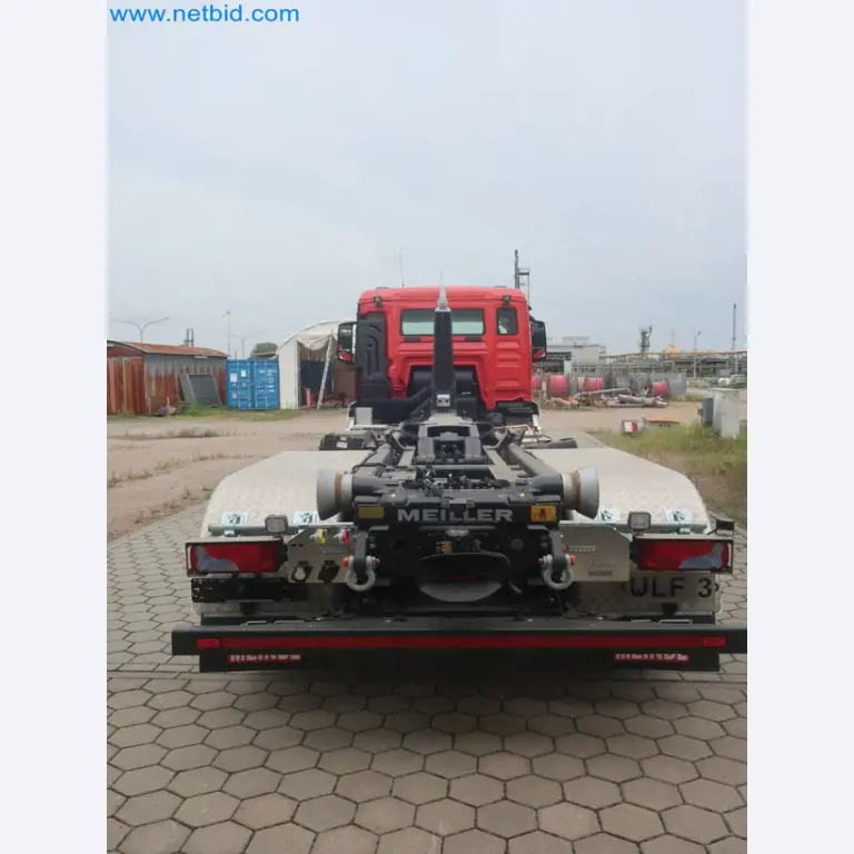 Zakłady produkcji i magazynowania mineralnych produktów olejowych, jak również surowców i produktów gotowych do produkcji smarów.-7