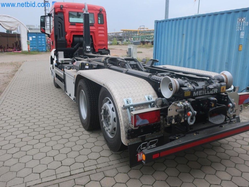 Plants for the production and storage of mineral oil products as well as input and finished products for the production of lubricants-8