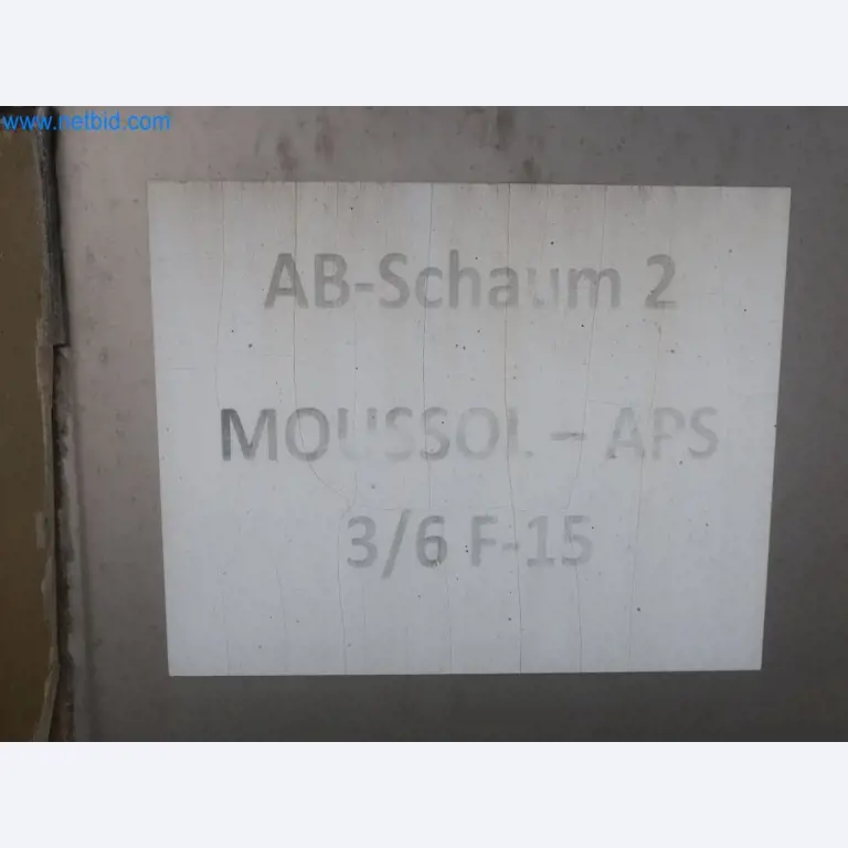 Závody na výrobu a skladování produktů z minerálních olejů, jakož i vstupů a hotových výrobků pro výrobu maziv.-4