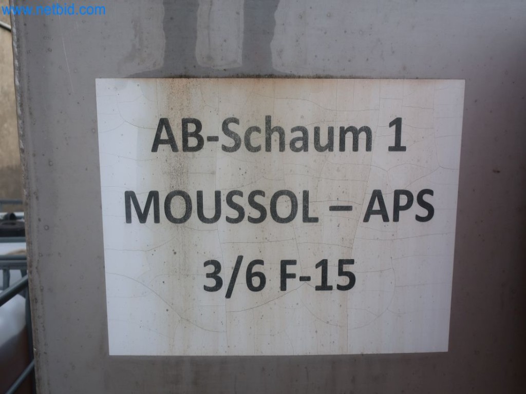 Zakłady produkcji i magazynowania mineralnych produktów olejowych, jak również surowców i produktów gotowych do produkcji smarów.-3