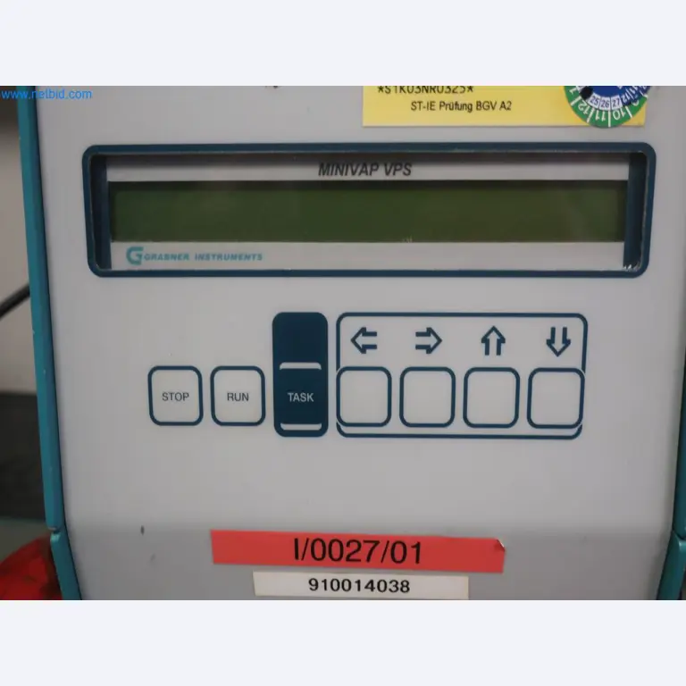 Magazine stocks, crude oil/gas/oil pumps and operating equipment of a refinery-3