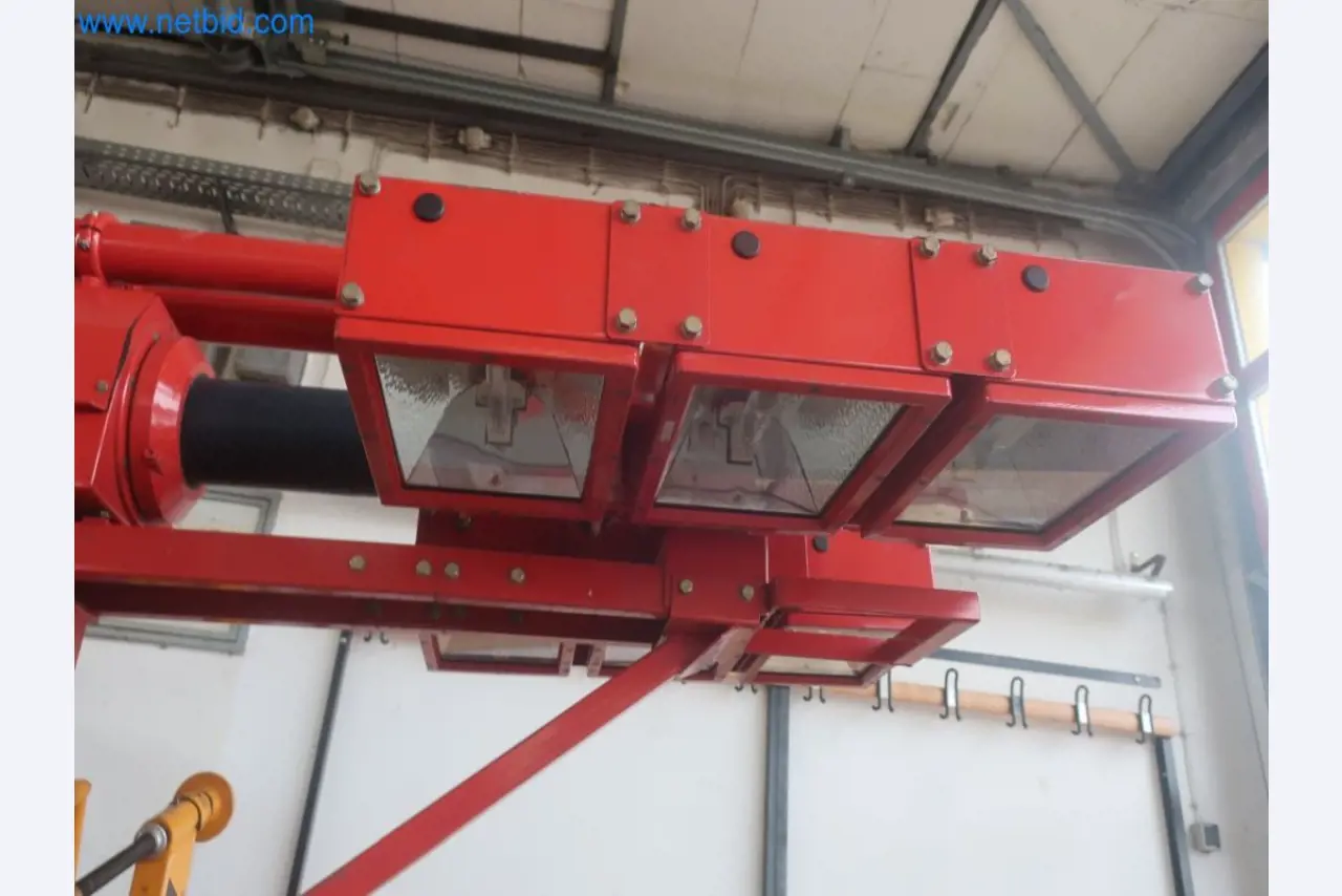 Zakłady produkcji i magazynowania mineralnych produktów olejowych, jak również surowców i produktów gotowych do produkcji smarów.-2