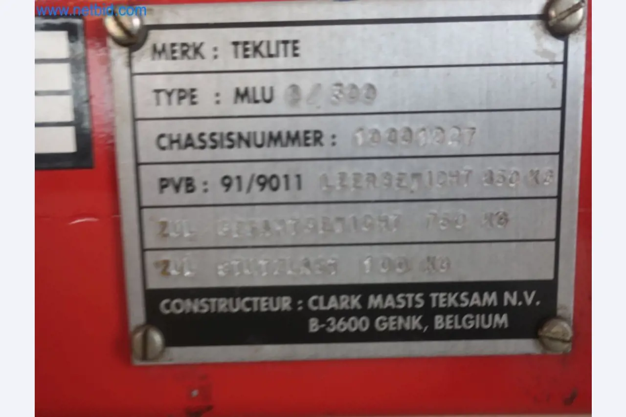 Zakłady produkcji i magazynowania mineralnych produktów olejowych, jak również surowców i produktów gotowych do produkcji smarów.-3