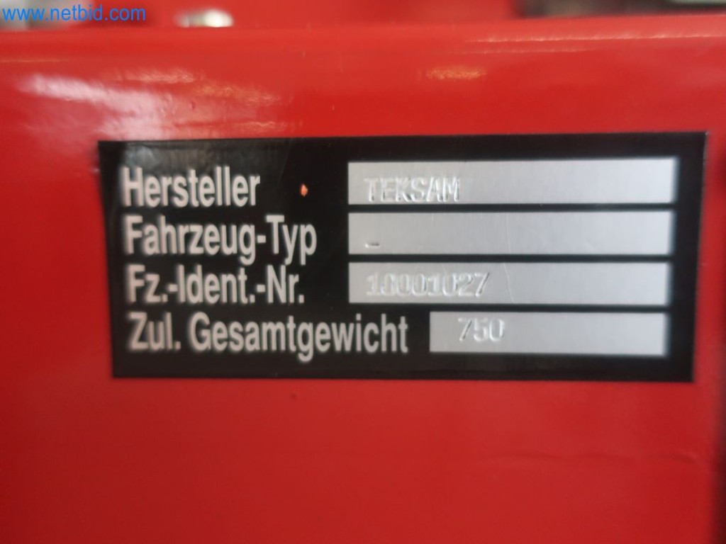 Plants for the production and storage of mineral oil products as well as input and finished products for the production of lubricants-5