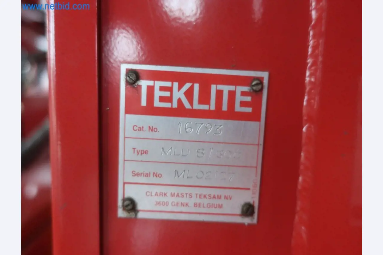 Zakłady produkcji i magazynowania mineralnych produktów olejowych, jak również surowców i produktów gotowych do produkcji smarów.-6