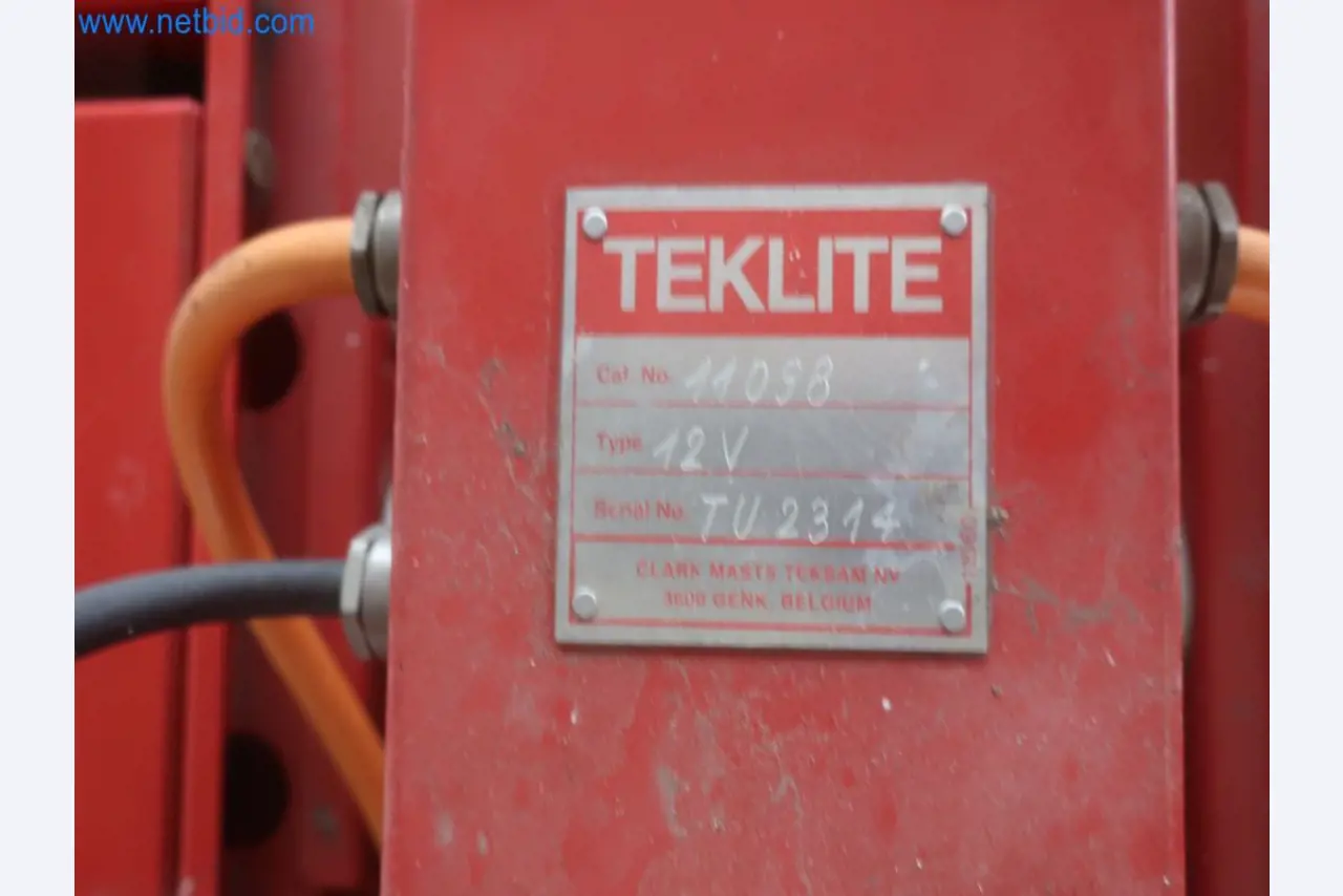 Zakłady produkcji i magazynowania mineralnych produktów olejowych, jak również surowców i produktów gotowych do produkcji smarów.-7