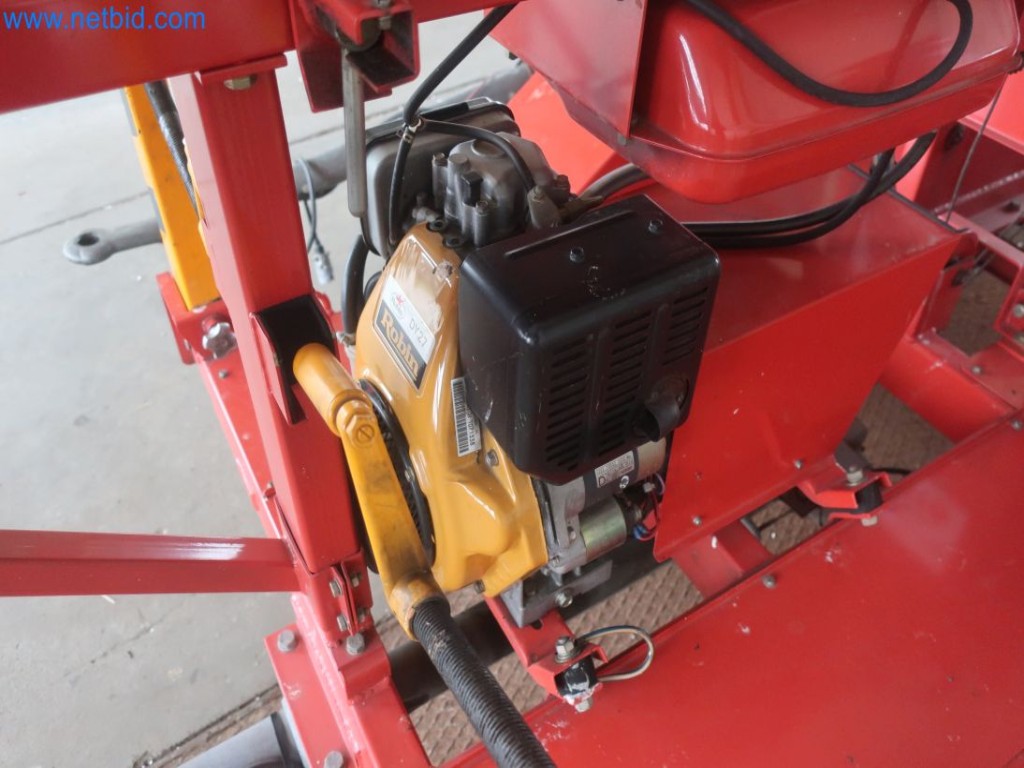 Plants for the production and storage of mineral oil products as well as input and finished products for the production of lubricants-9