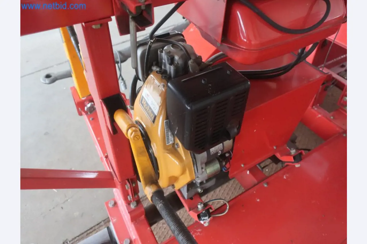 Zakłady produkcji i magazynowania mineralnych produktów olejowych, jak również surowców i produktów gotowych do produkcji smarów.-9