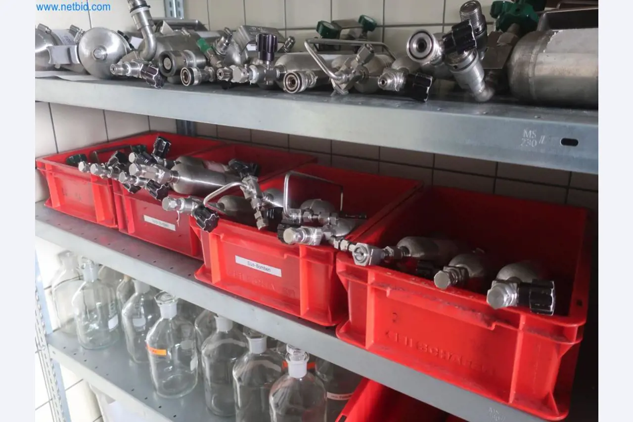 Instalações para a produção e armazenamento de produtos de óleo mineral, bem como de insumos e produtos acabados para a produção de lubrificantes-2