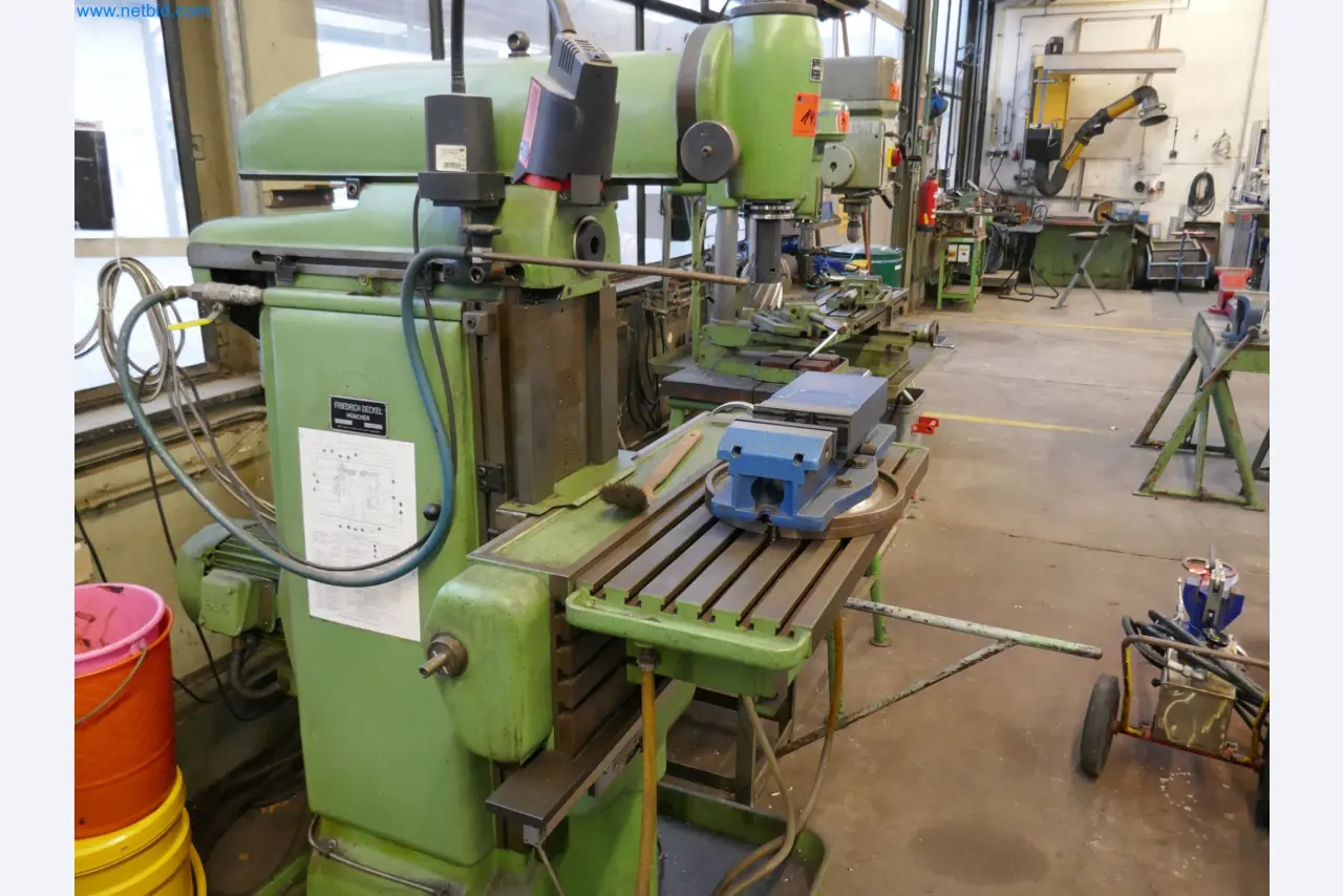 Zakłady produkcji i magazynowania mineralnych produktów olejowych, jak również surowców i produktów gotowych do produkcji smarów.-2