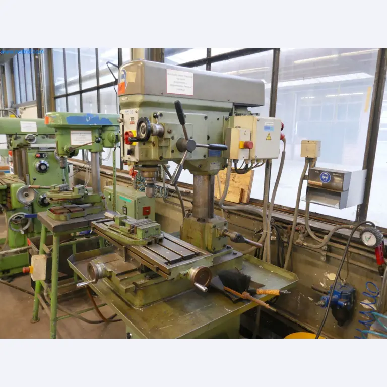 Installations pour la fabrication et le stockage de produits pétroliers ainsi que de produits d'alimentation et de produits finis pour la fabrication de lubrifiants-1