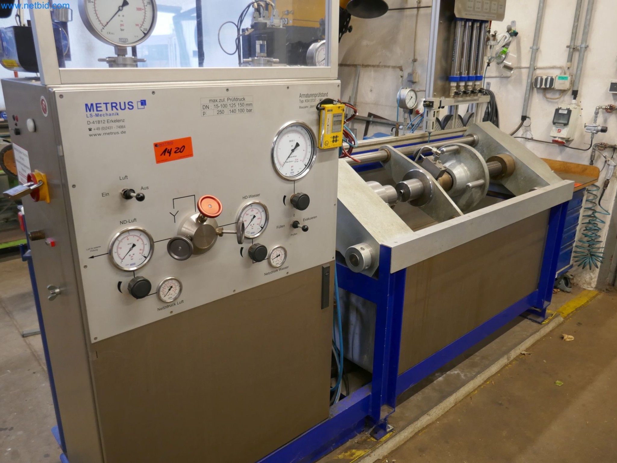 Plants for the production and storage of mineral oil products as well as input and finished products for the production of lubricants-1