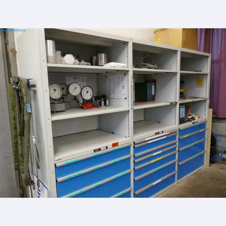 Zakłady produkcji i magazynowania mineralnych produktów olejowych, jak również surowców i produktów gotowych do produkcji smarów.-1