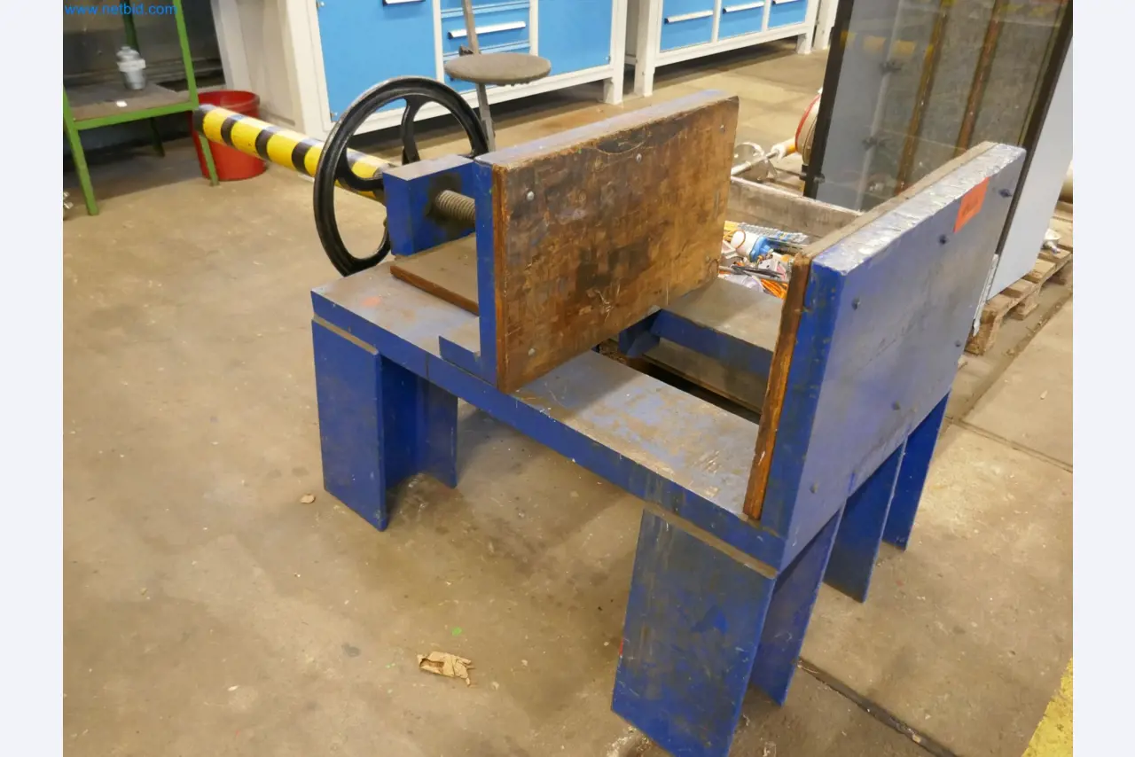 Instalações para a produção e armazenamento de produtos de óleo mineral, bem como de insumos e produtos acabados para a produção de lubrificantes-1